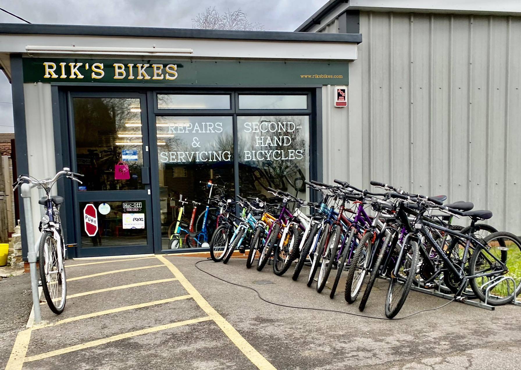 Bike shops open on on sale sunday